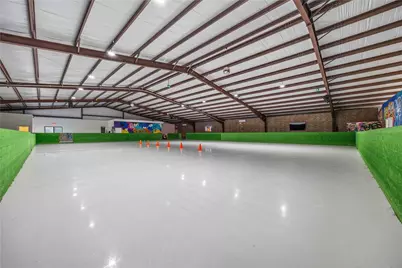 1061 County Road 6111, Dayton, TX 77535 - Photo 27