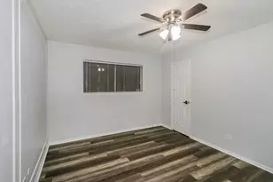 3815 Plum Hollow Dr, Houston, TX 77059 - Photo 17