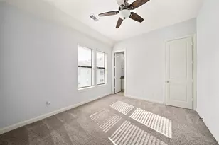 9944 Woodwind Lane South, Houston, TX 77025 - Photo 23