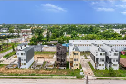 302 W Hamilton Street, Houston, TX 77091 - Photo 9