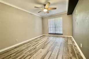 829 Wax Myrtle Ln, Houston, TX 77079 - Photo 7
