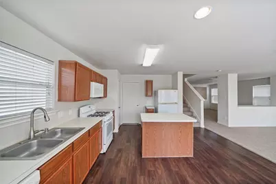 3610 Avalon Castle Drive, Spring, TX 77386 - Photo 7