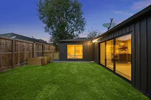 3210 Freshmeadows Dr, Houston, TX 77063 - Photo 29