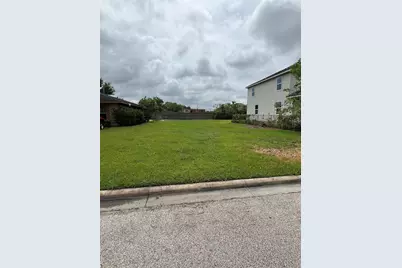 4810 Lingonberry Street, Houston, TX 77033 - Photo 5