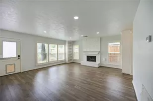 3526 Pecan Point Dr, Sugar Land, TX 77478 - Photo 9