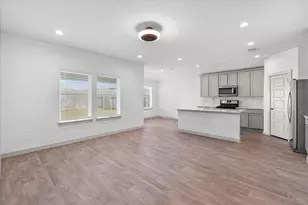 8102 Buck Ln, Rosharon, TX 77583 - Photo 9