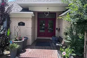 807 Trochta St, El Campo, TX 77437 - Photo 3