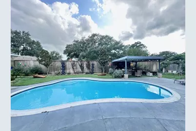 807 Trochta Street, El Campo, TX 77437 - Photo 35