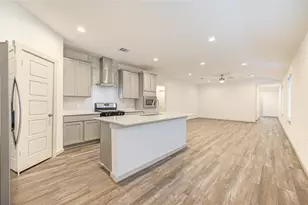 2831 Kennet Manor Dr, Houston, TX 77047 - Photo 5