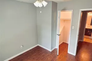 720 Memorial Mews St, Houston, TX 77079 - Photo 9