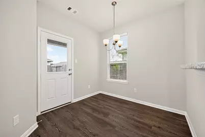 16605 Merry Pines Drive, Conroe, TX 77302 - Photo 11