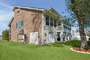 807 N Shore Dr, Kemah, TX 77565 - Photo 39