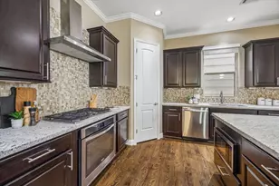 1031 W 21st St, Houston, TX 77008 - Photo 15