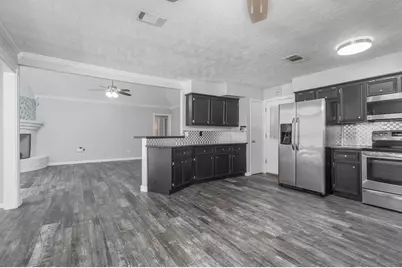 7102 Foxwood Forest Court, Humble, TX 77338 - Photo 9