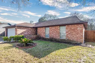7102 Foxwood Forest Ct, Humble, TX 77338 - Photo 1