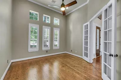 7 Birchwood Park Place, The Woodlands, TX 77382 - Photo 7