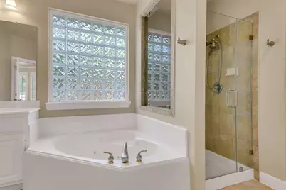 7 Birchwood Park Place, The Woodlands, TX 77382 - Photo 31