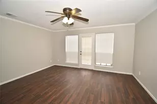 9007 Woodleigh Dr, Houston, TX 77083 - Photo 5