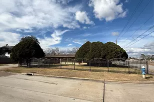 8437 Catalina Ln, Houston, TX 77075 - Photo 3