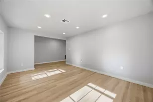 12006 Ashcroft Dr, Houston, TX 77035 - Photo 7