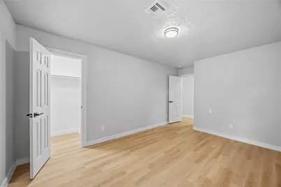 12006 Ashcroft Drive, Houston, TX 77035 - Photo 17