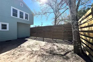 801 Ave F, El Campo, TX 77437 - Photo 33
