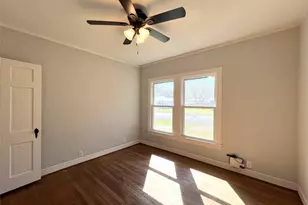 801 Ave F, El Campo, TX 77437 - Photo 17