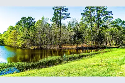 000 Barrett, Cleveland, TX 77327 - Photo 11