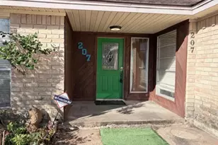 207 Banyan St, Lake Jackson, TX 77566 - Photo 3