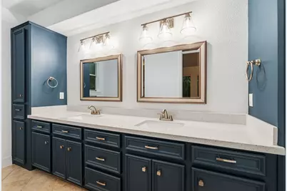 5 Thornhedge Court, The Woodlands, TX 77381 - Photo 23