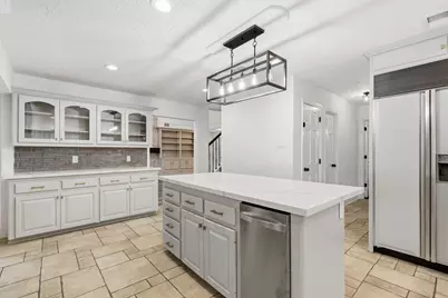 5 Thornhedge Court, The Woodlands, TX 77381 - Photo 15