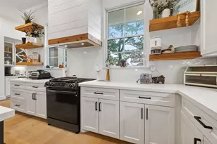2015 Lou Ellen Ln, Houston, TX 77018 - Photo 23
