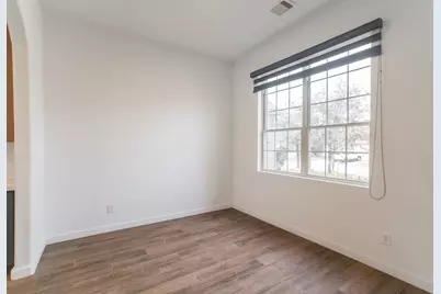 102 E Lasting Spring Circle, Spring, TX 77389 - Photo 7