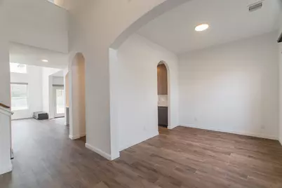 102 E Lasting Spring Circle, Spring, TX 77389 - Photo 5