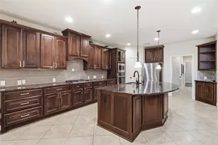2405 Barton Shores Dr, Pearland, TX 77584 - Photo 9