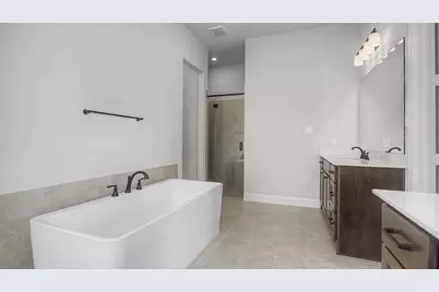 18403 Shaded Sylvan Path, Manvel, TX 77578 - Photo 9