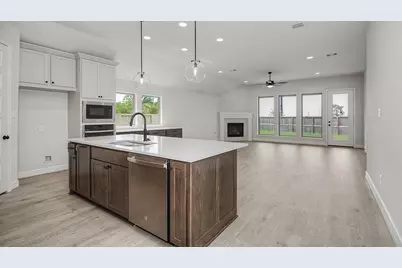 18403 Shaded Sylvan Path, Manvel, TX 77578 - Photo 5