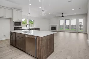 18403 Shaded Sylvan Path, Manvel, TX 77578 - Photo 5