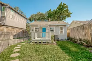 1110 E 24th St, Houston, TX 77009 - Photo 13