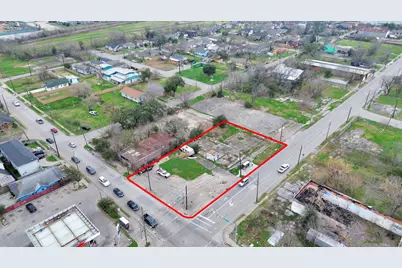 2401 Jensen Drive, Houston, TX 77026 - Photo 3