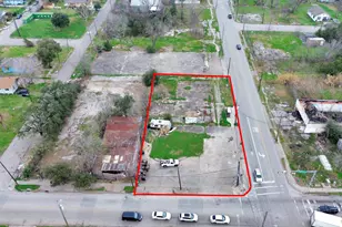 2401 Jensen Dr, Houston, TX 77026 - Photo 9