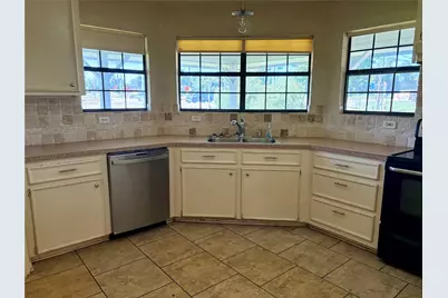 8874 Spring Woods Drive, Montgomery, TX 77316 - Photo 11