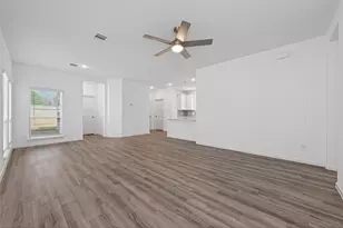 9746 Enclave Ridge Rd, Willis, TX 77318 - Photo 7