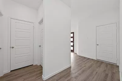 9746 Enclave Ridge Road, Willis, TX 77318 - Photo 5
