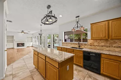 330 Welford Lane, Highlands, TX 77562 - Photo 13