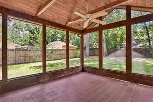 2210 Laurel Hill Dr, Kingwood, TX 77339 - Photo 37