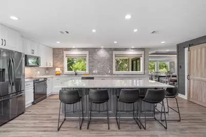 719 Fairfield Street, Shoreacres, TX 77571 - Photo 11