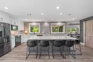 719 Fairfield St, Shoreacres, TX 77571 - Photo 11