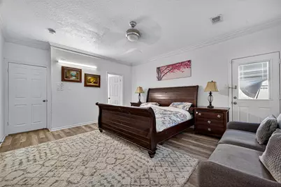 14819 Alderwick Drive, Sugar Land, TX 77498 - Photo 17