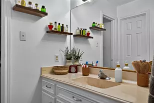 14819 Alderwick Dr, Sugar Land, TX 77498 - Photo 27